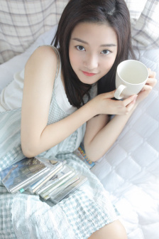 小莹客厅激情46章至50章视频